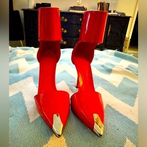 Amazing Alexander McQueen 39 red punk pumps